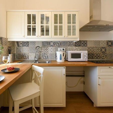 Best Location Old Town - New Studio Букурещ Екстериор снимка