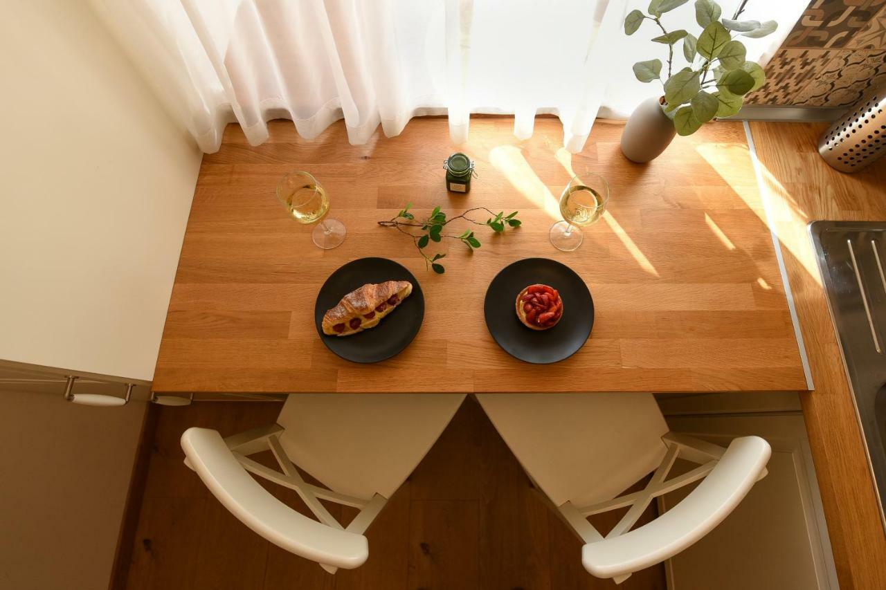 Best Location Old Town - New Studio Букурещ Екстериор снимка